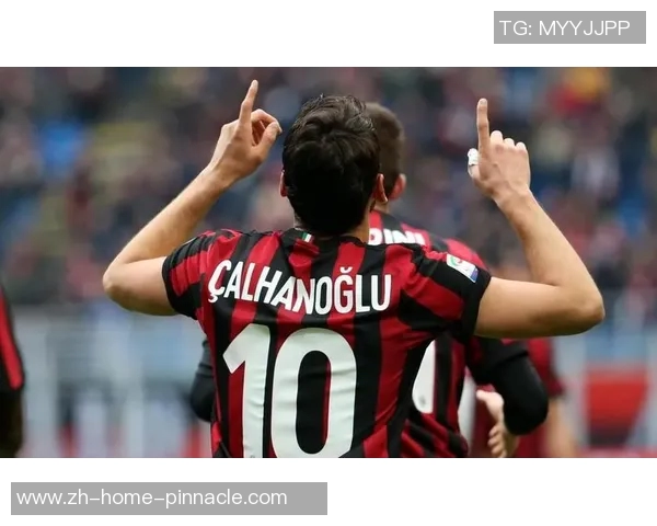 AC米兰与亚特兰大激战正酣谁能在意甲赛场上笑到最后